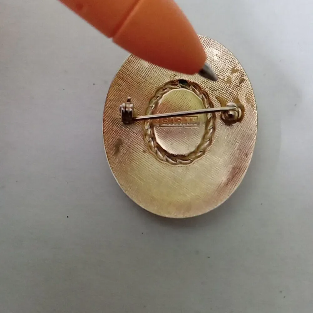 Sarah Coventry Brooch FLAWED- considerable amount of tarnish
